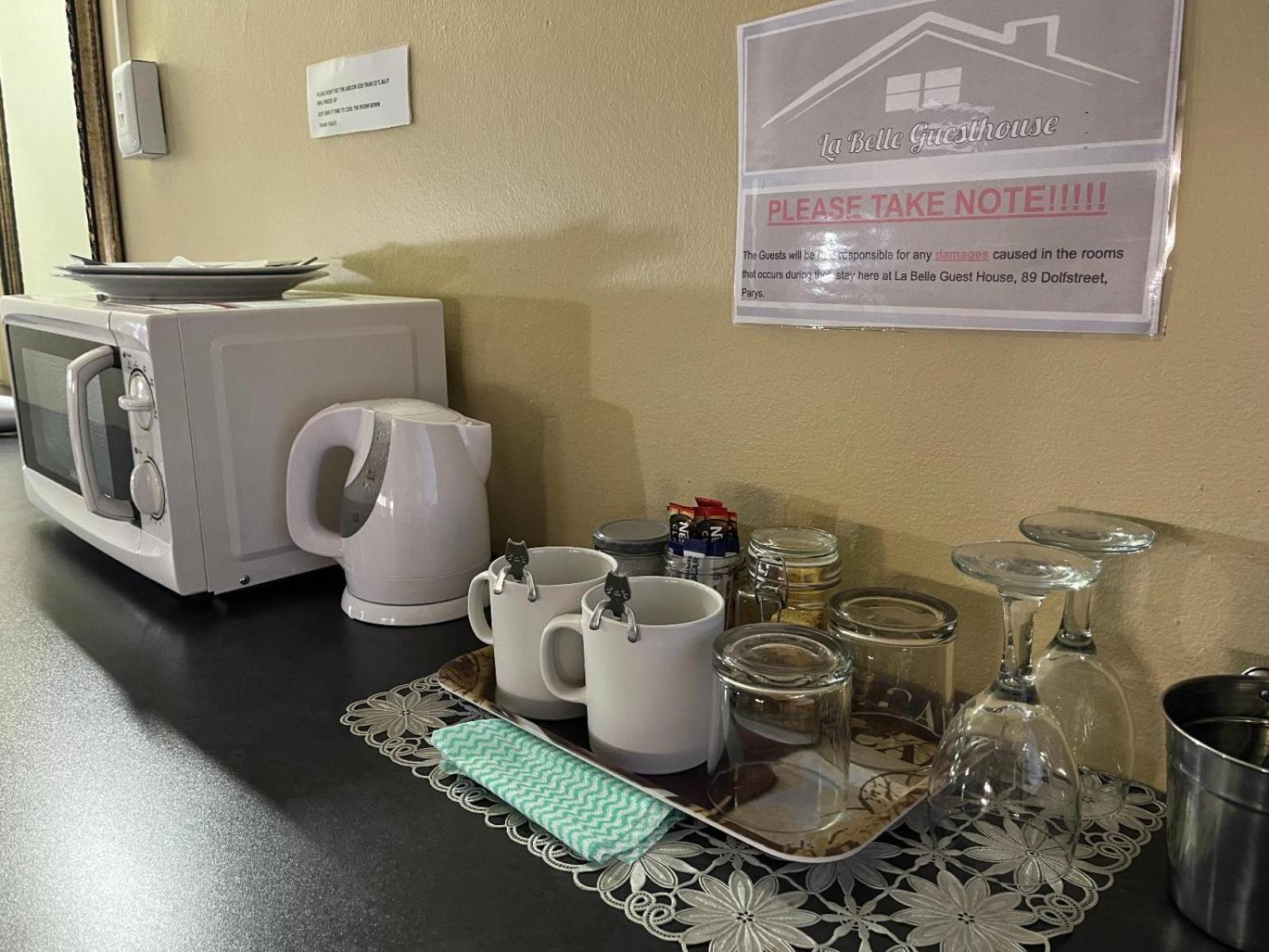La Belle Guesthouse Parys Ruang foto